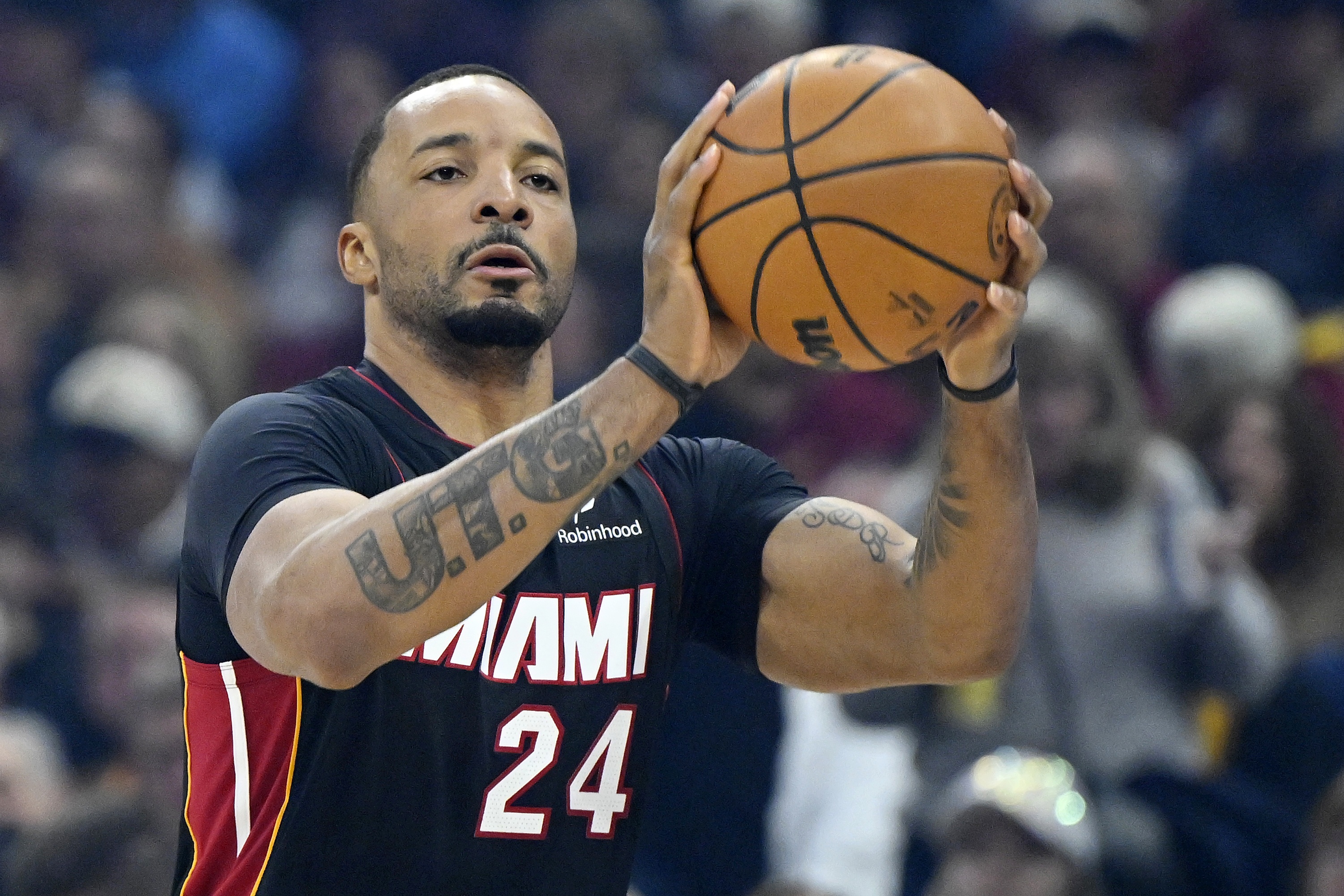 stake.com-热火迎战76人 鲍威尔缺阵 维金斯&amp;哈克斯&amp;希罗出战